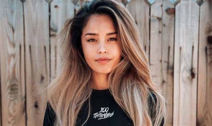 Valkyrae Mother