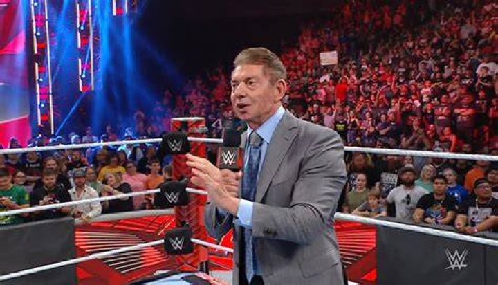 VINCE-MCMAHON-WWE-MORALE-RAW