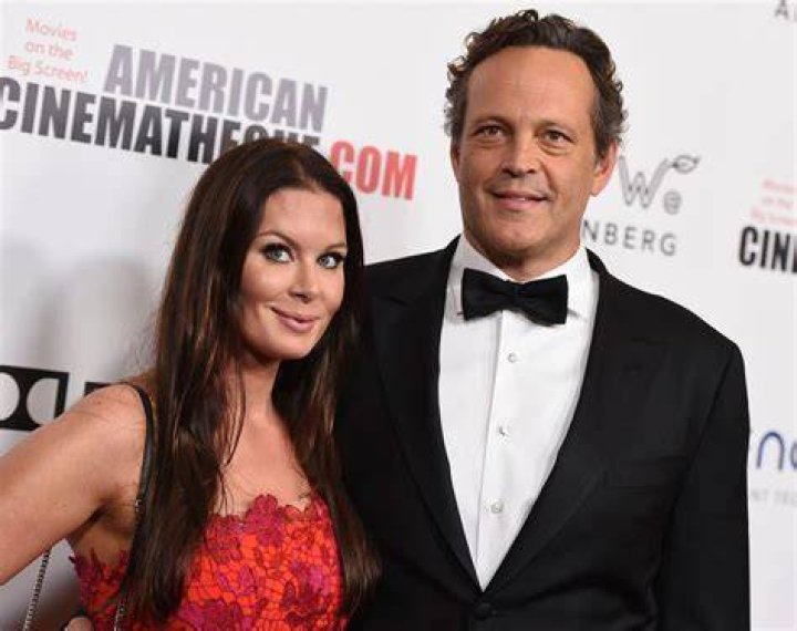 vince vaughn wife Google Search Vince vaughn, Vince, Couple photos