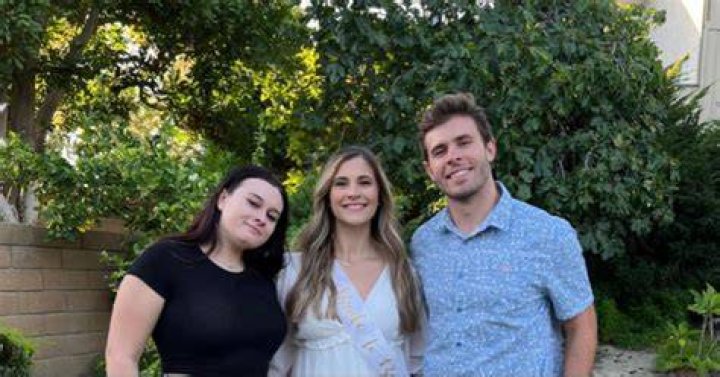 Zach Shallcross Siblings